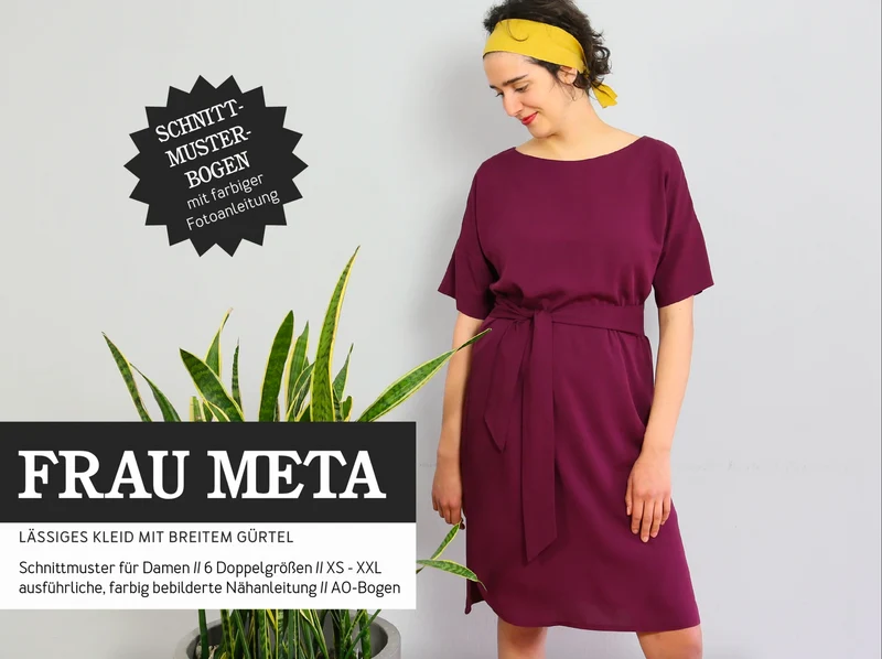 Schnittreif - Frau Meta - lässiges Kleid mit breitem Gürtel